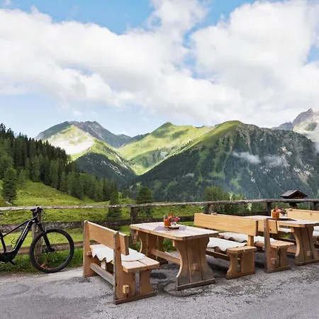 Berggasthaus Höllensteinhütte Gasthof