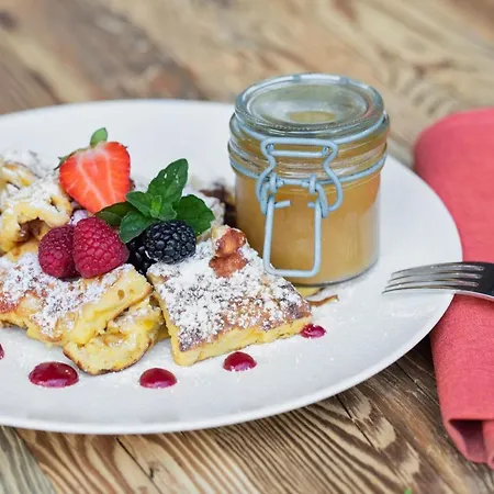 Berggasthaus Hoellensteinhuette 3* טוקס