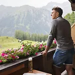Berggasthaus Hoellensteinhuette 3* 턱스