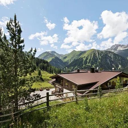 Berggasthaus Hoellensteinhuette